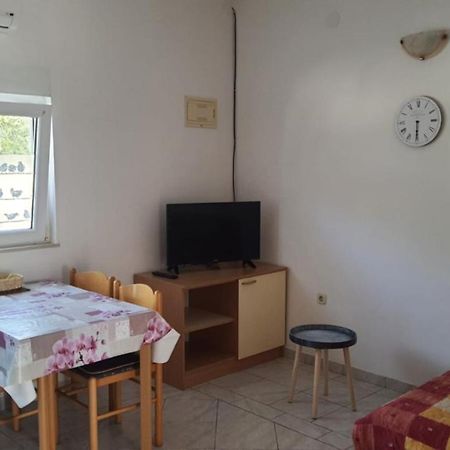 בוזאבה Apartments Irena מראה חיצוני תמונה