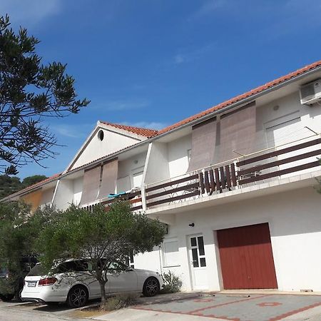 בוזאבה Apartments Irena מראה חיצוני תמונה