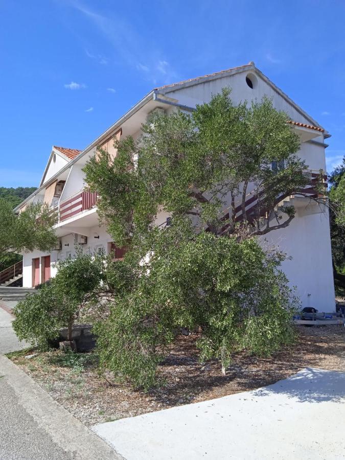 בוזאבה Apartments Irena מראה חיצוני תמונה