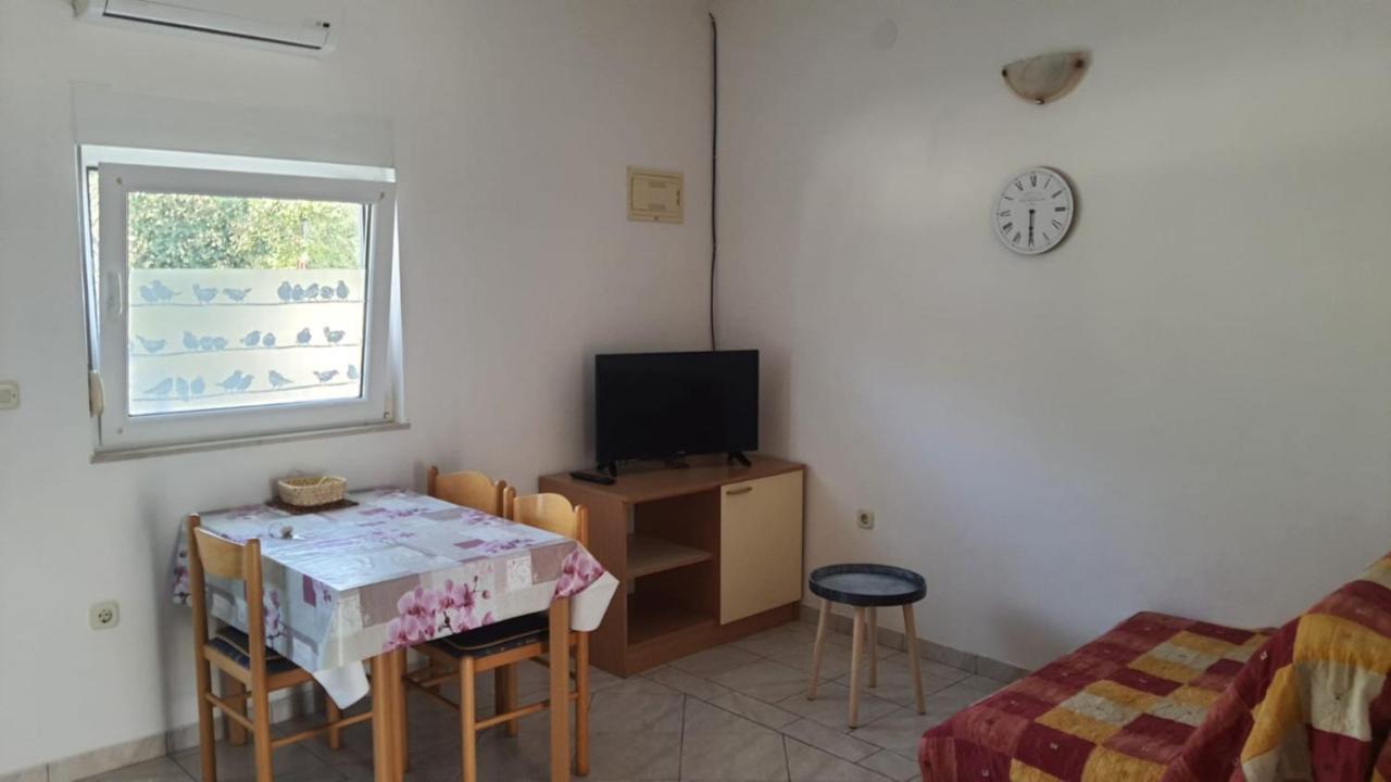 בוזאבה Apartments Irena מראה חיצוני תמונה